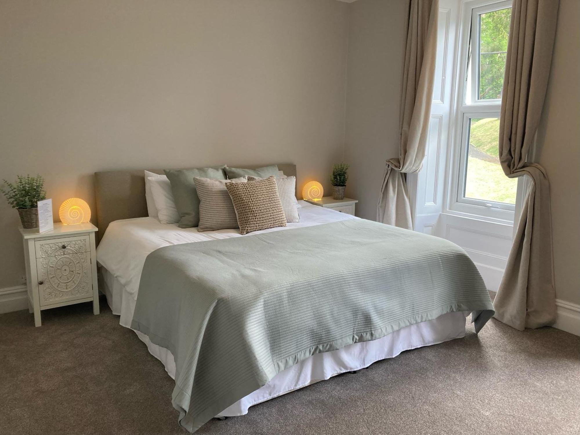 لانغامارتْش ويلز Serenity House Wales المظهر الخارجي الصورة