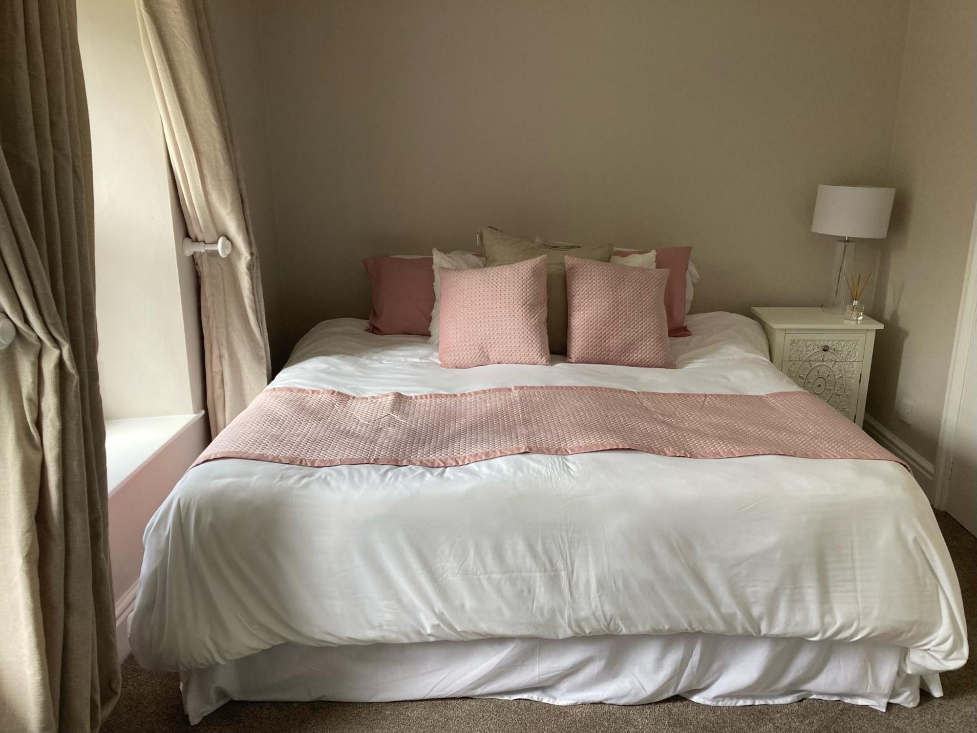 لانغامارتْش ويلز Serenity House Wales المظهر الخارجي الصورة