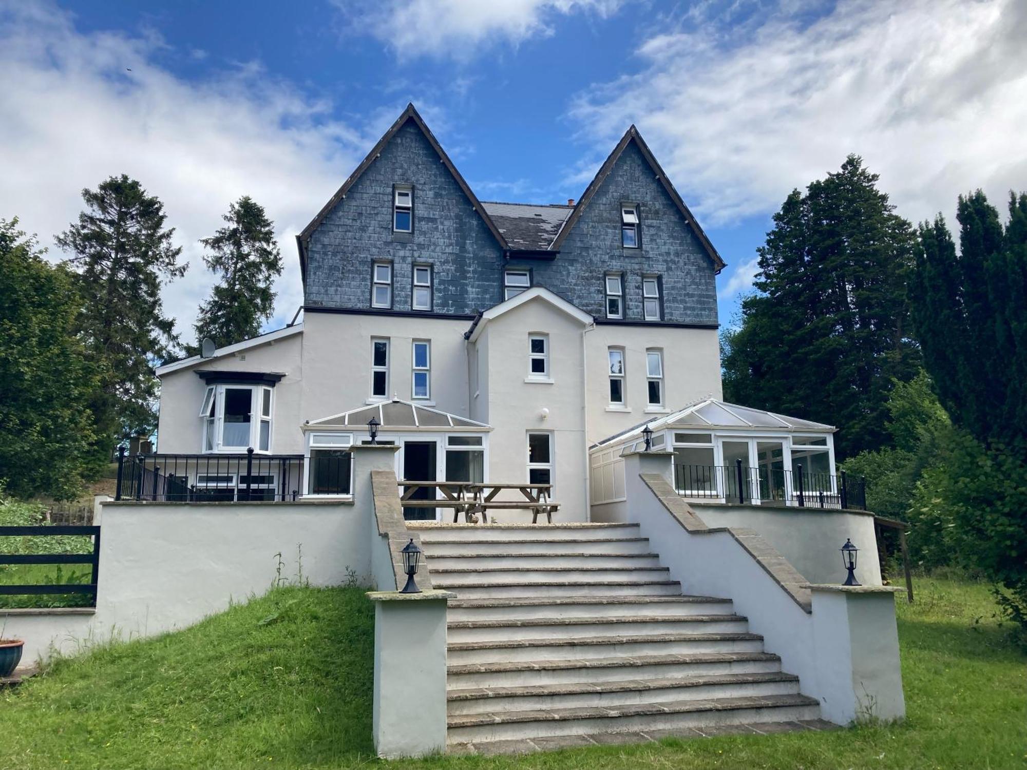 لانغامارتْش ويلز Serenity House Wales المظهر الخارجي الصورة