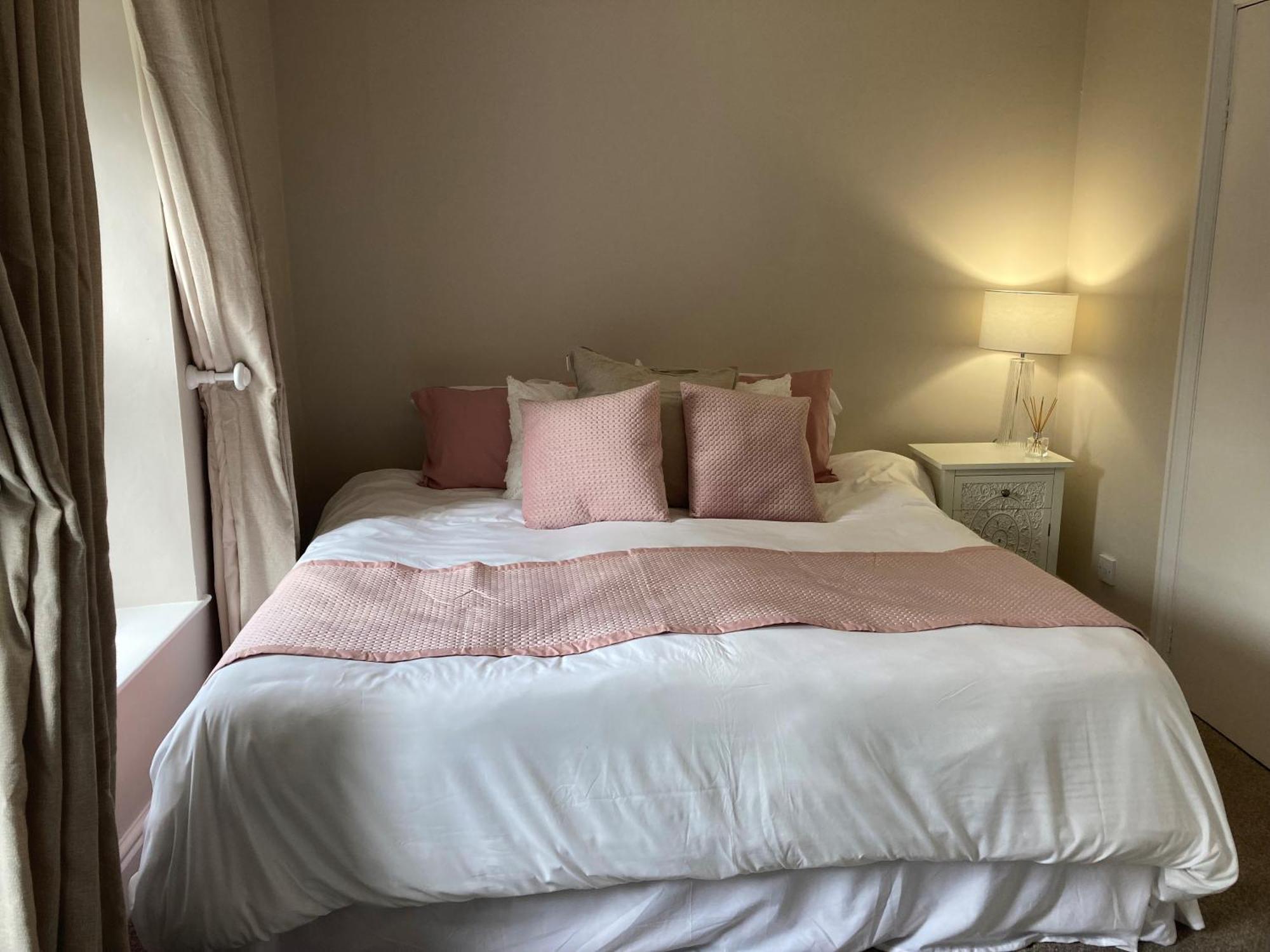 لانغامارتْش ويلز Serenity House Wales المظهر الخارجي الصورة
