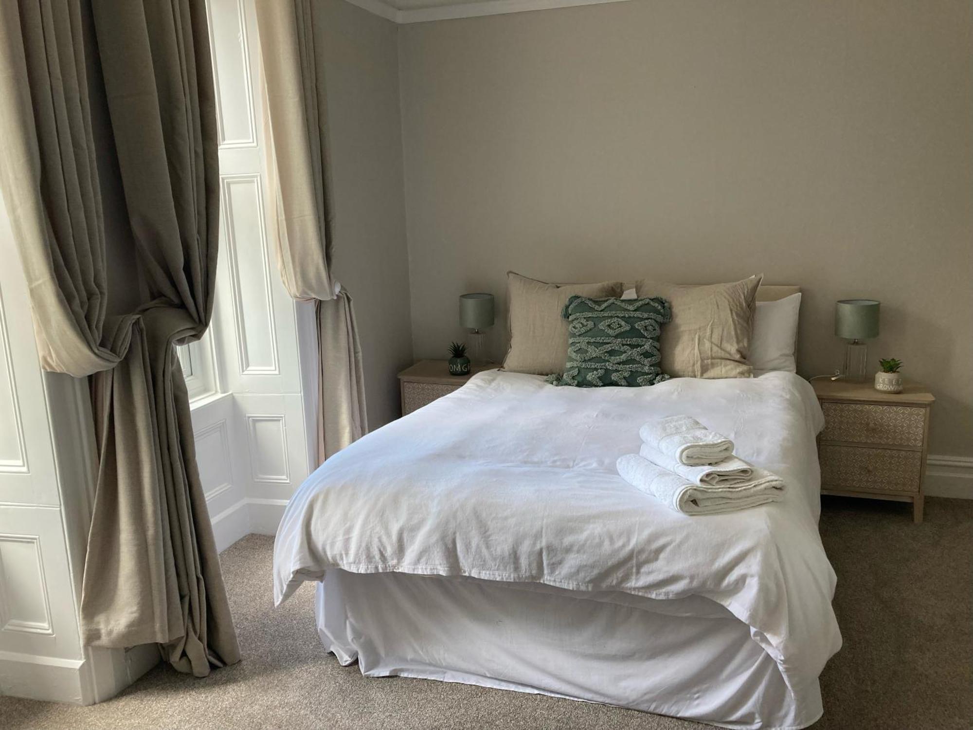 لانغامارتْش ويلز Serenity House Wales المظهر الخارجي الصورة